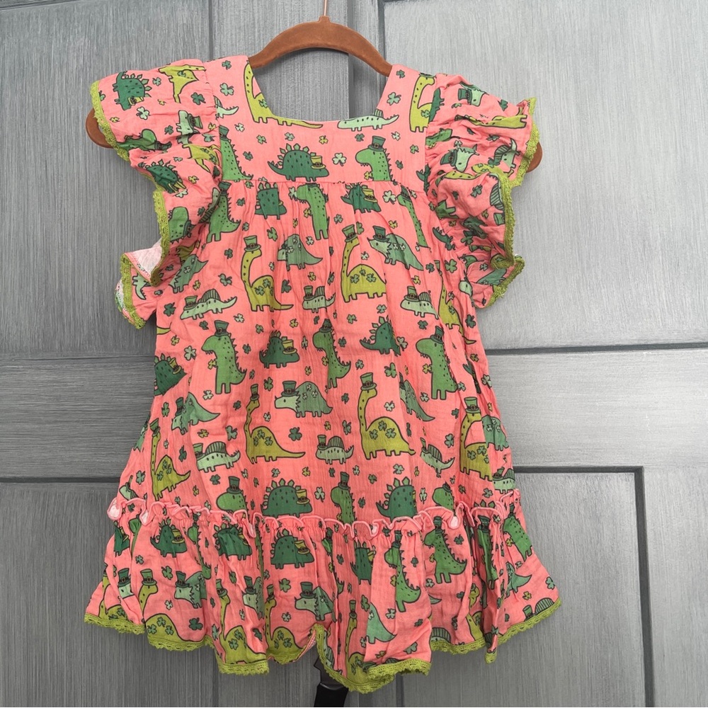 CHEEKY PLUM NORA DRESS CLOVERSAURUS ST PATRICK’S DAY 2T DINO Shamrock Green pink